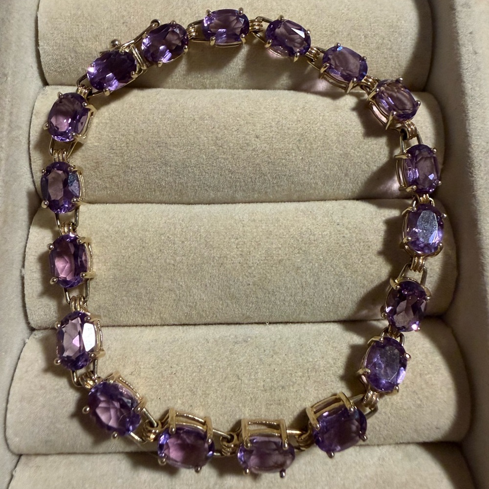 Genuine Amethyst 10kt Yellow Gold Bracelet With Box Clasp & Safety Latch.